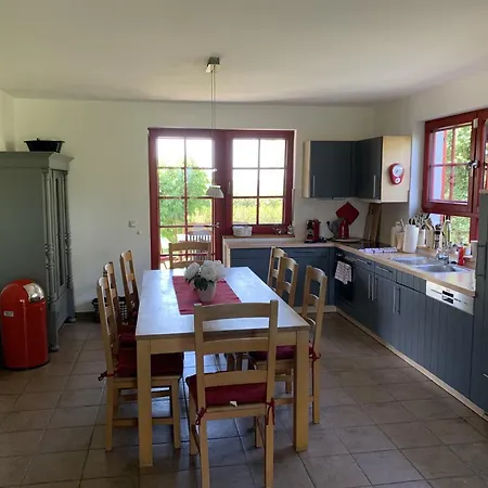 Сasa de vacaciones Sabines Badehaus Mit Innenpool Steinkoppel