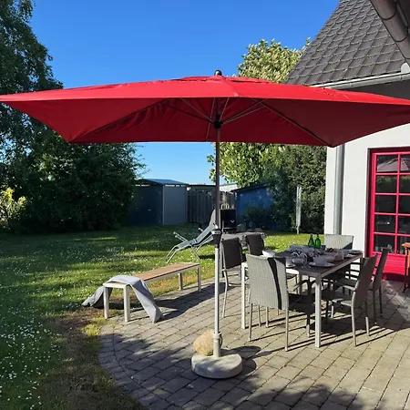 Сasa de vacaciones Sabines Badehaus Mit Innenpool